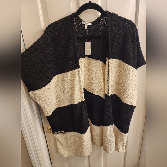 Maurices Sweaters - NWT s/m maurices black/cream cardigan
